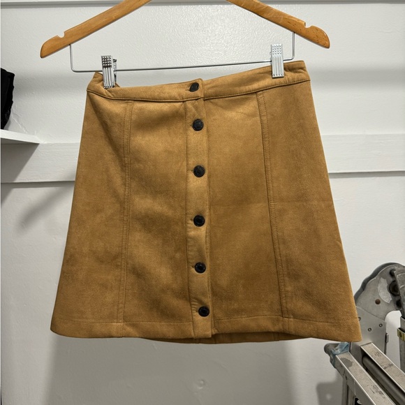 Button up skirt - Picture 1 of 2
